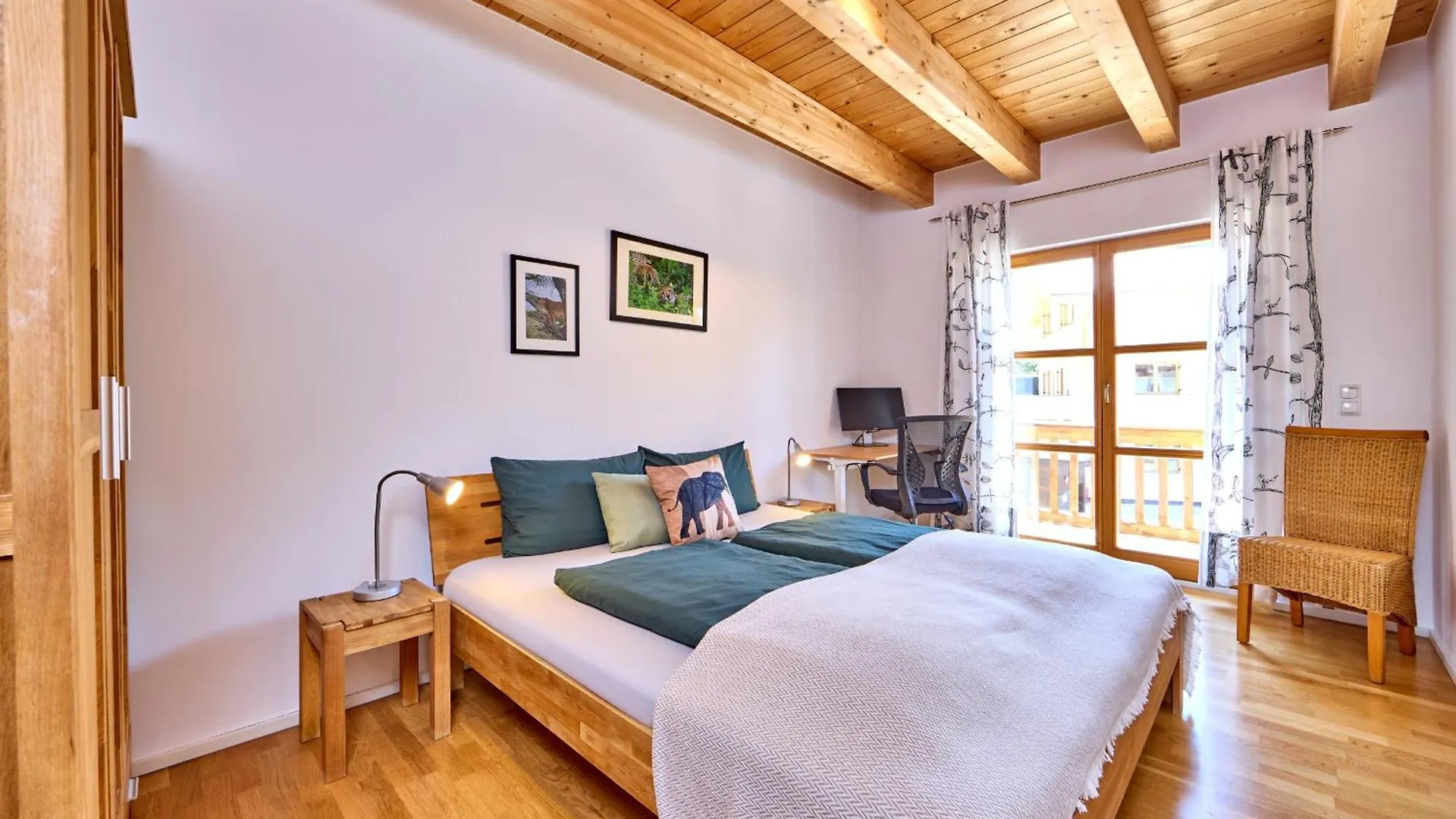 Mountain Safari Garmisch - Spacious, Scenic And Steps From Adventure 0*, Garmisch-Partenkirchen